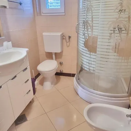 Sofia * 스베티필립아이자코브